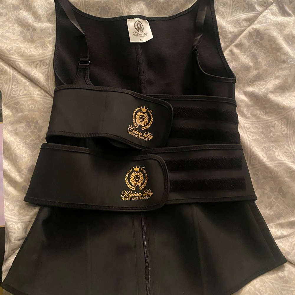 Shapewear faja brand new never worn XL fits more like a medium/large